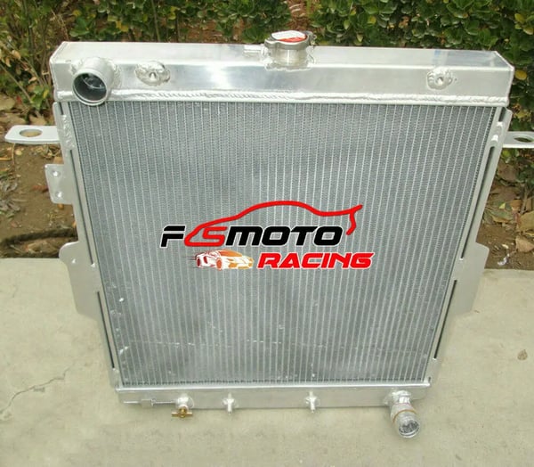 Radiator, Aluminium, Kerne Størrelse 518mm x 500mm x 50mm, Samlet Størrelse 595mm x 605mm x 65mm, Indløbs/Udløbs Diameter 38mm
