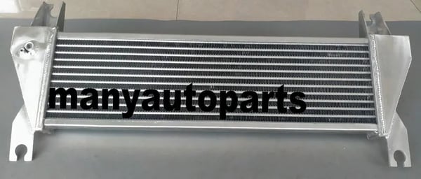 Frontmonteret intercooler, kompatibel med Ford Ranger og Mazda BT50, forbedret motorydelse, holdbar konstruktion.