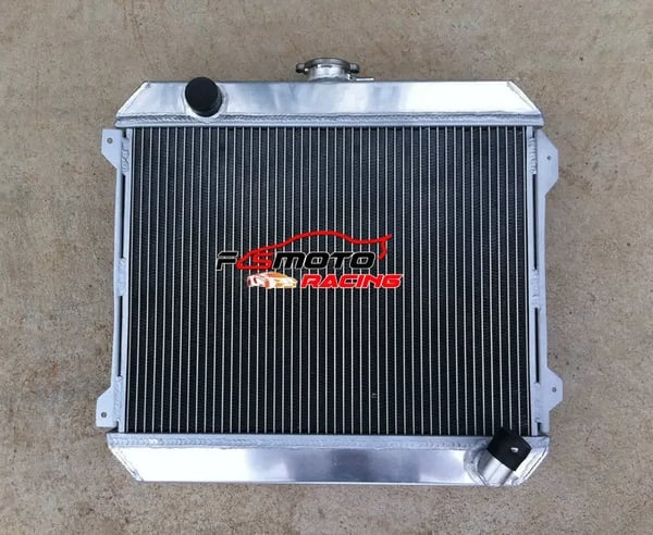 Radiator og blæser, kerne størrelse 478mm x 357mm x 56mm, samlet størrelse 530mm x 470mm x 80mm, indløb/udløb 35mm, 3 rækker, holdbart aluminium