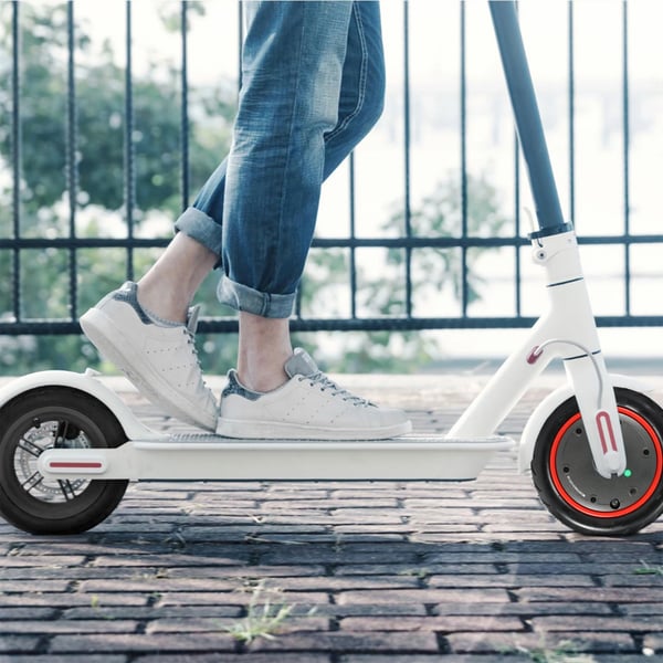 Elektrisk Scooter Motorhjul, 350W, Spetskraft 700W, Storlek 24 * 24 * 14 cm, Kompatibilitet med Xiaomi M365 Pro