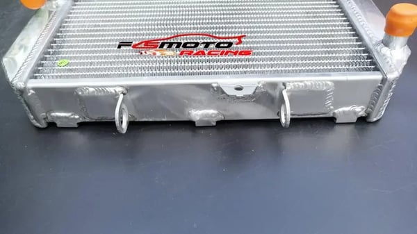 Aluminiumkøler, Kompatibel med 2014-2020 Yamaha YFZ450R, Høj termisk ledningsevne, Skræddersyet design, Letvægtsstruktur, Forbedret køleeffektivitet