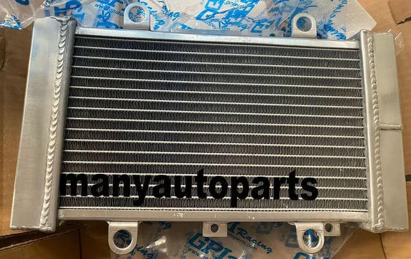 Radiator, Aluminiumkonstruktion, 2,5 KG vægt, kompatibilitet med 2015 Hyosung GV650 Aquila 650, forbedret kølekapacitet, TIG-svejset samling