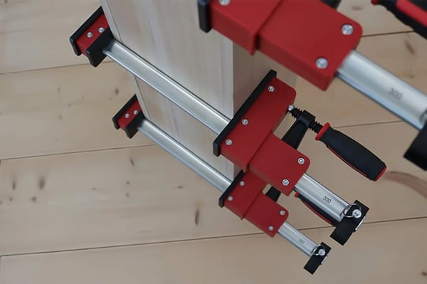 Parallel F Klemmer, 700 kg Klemkraft, Holdbart Kulstofstål,400mm