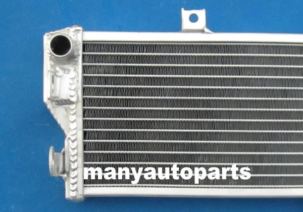 Aluminiumradiator, forbedret kølekapacitet, holdbart TIG-svejset design, poleret finish