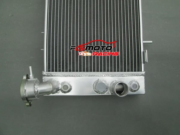Radiator, 3 Rækker, Aluminium Materiale, Kerne Størrelse 279mm x 785mm x 52mm, Indløb Størrelse 32mm, Udløb Størrelse 38mm