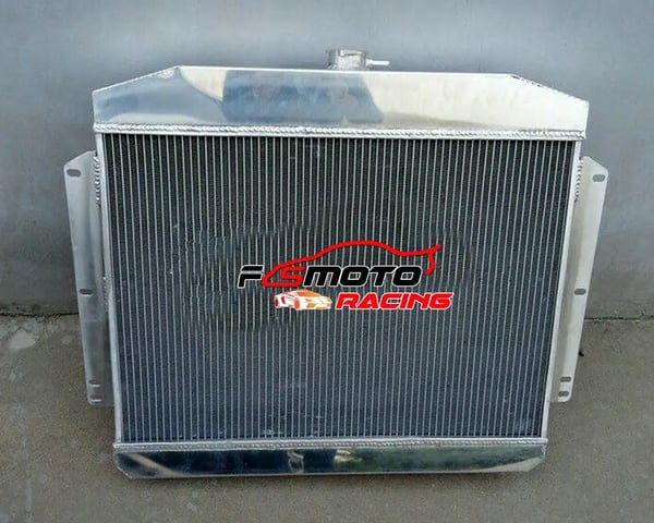 Aluminium Radiator, Kerne Størrelse 17.7" × 25.5", Samlet Størrelse 24.6" × 29.3", Øverste Udløb 1.5", Nederste Udløb 1.77"