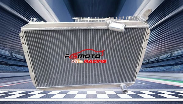 Radiator, Aluminium, Kerne Størrelse 640mm x 410mm x 52mm, Samlet Størrelse 685mm x 490mm x 70mm, Indløbsdiameter 38mm, Udløbsdiameter 38mm