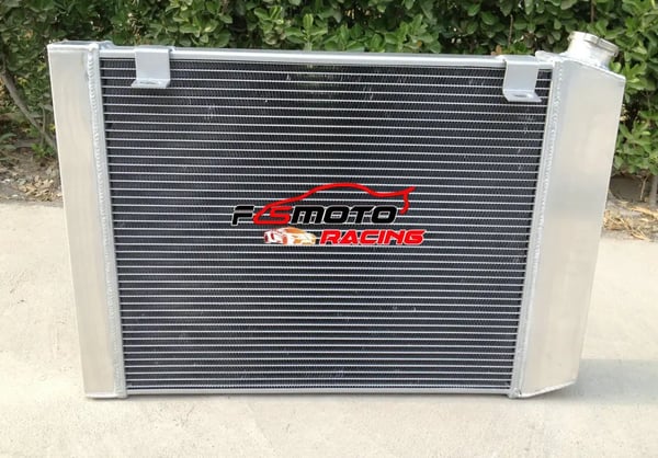 Radiator, Aluminium, Kerne Størrelse 495mm x 425mm x 52mm, Samlet Størrelse 640mm x 435mm x 70mm, Indløb Størrelse 45mm, Udløb Størrelse 38mm