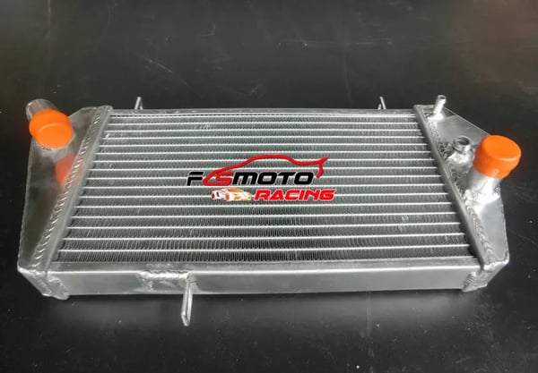 Aluminium Motorcykelkøler, Forbedret Kølekapacitet, Kraftig TIG-svejset, Perfekt Pasform til Aprilia Modeller