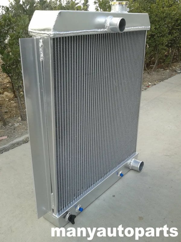 Chevy Truck Radiator, 56mm Størrelse, Kompatibel med 1948-1954 Modeller