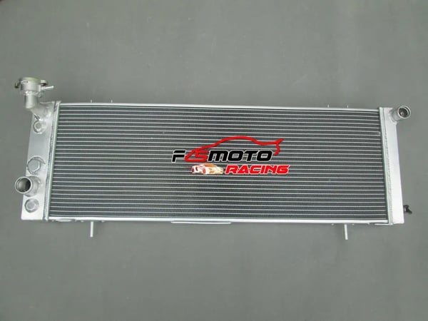 Radiator, 3 Rækker, Aluminium Materiale, Kerne Størrelse 279mm x 785mm x 52mm, Indløb Størrelse 32mm, Udløb Størrelse 38mm
