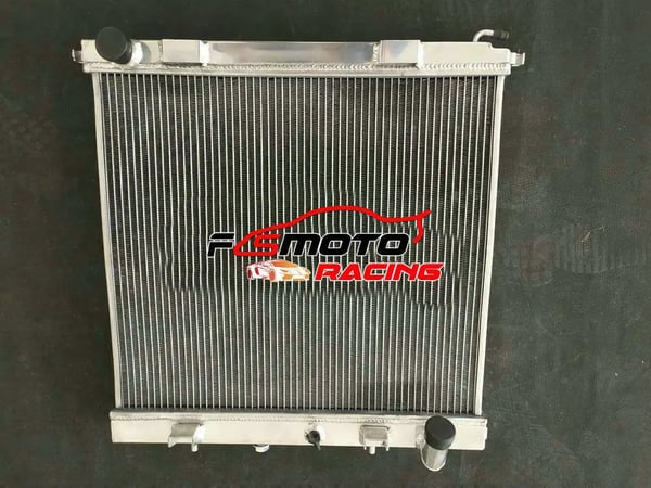 Aluminiumkøler til Land Rover Range Rover, Motor Kompatibilitet 4.0i/4.6i V8, Holdbar Konstruktion
