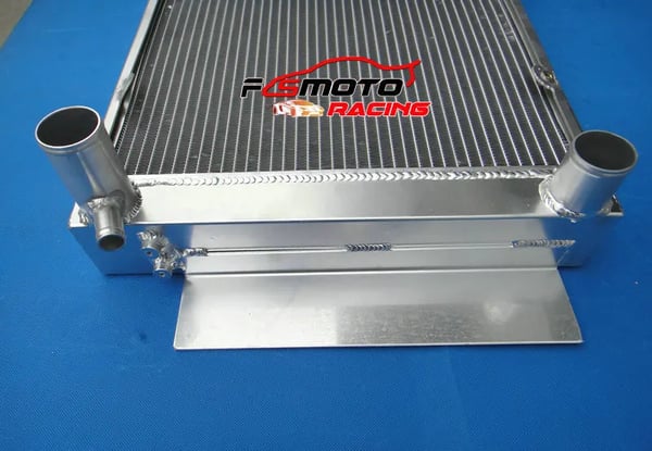 Radiator, Aluminium, Kerne Størrelse 450×398×56 mm, Samlet Størrelse H16"×B27-1/8"×D2-5/8", Indløbs/Udløbs Størrelse Φ1-5/8