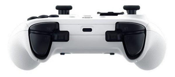 RAZER Wolverine V3 Tournament Edition Trådbunden Handkontroll för Xbox Series/PC Vit och Svart