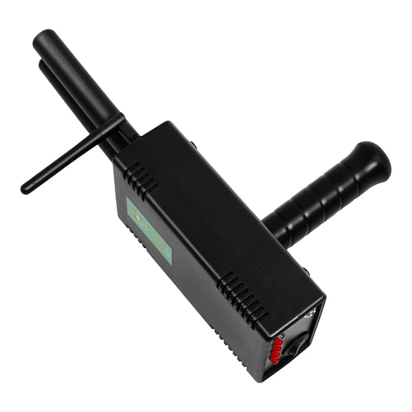 Metallinpaljastin - Kaksoisanturi pitkän kantaman - Kantama 1000 m - Max syvyys 20 m - 5,6–6 kHz / 360–440 Hz - Akkukäyttöinen - Lataus 5–8 h