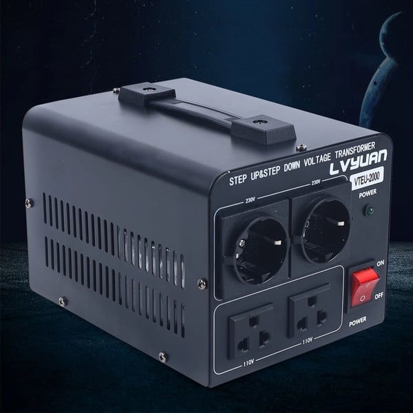 Spændingsomformer - Op-/nedtransformator 2000 W - 110V↔220V AC - 50/60 Hz - Netledning 1,5 m - 20×15×14 cm - Vægt 4,5 kg - Sort