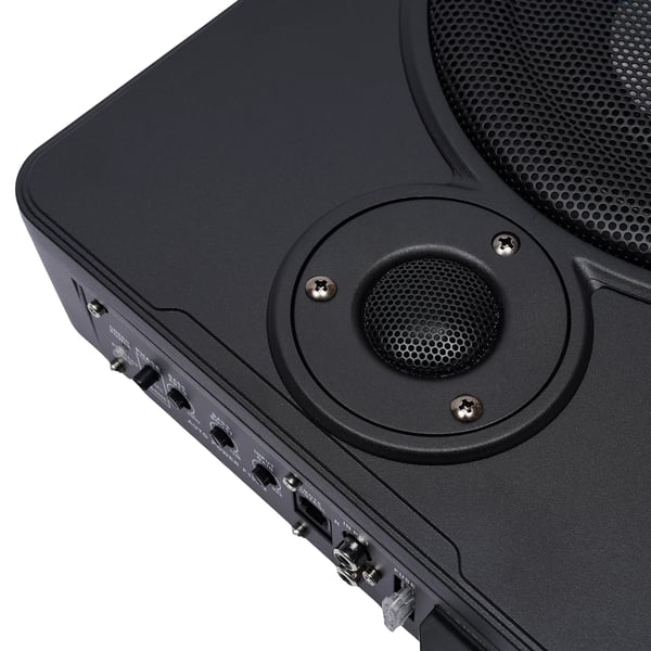 Bil subwoofer - Lukket under-sæde model - 20 cm - 12 V - Aluminiumslegering - 20–150 Hz - SNR > 90 dB - Sort