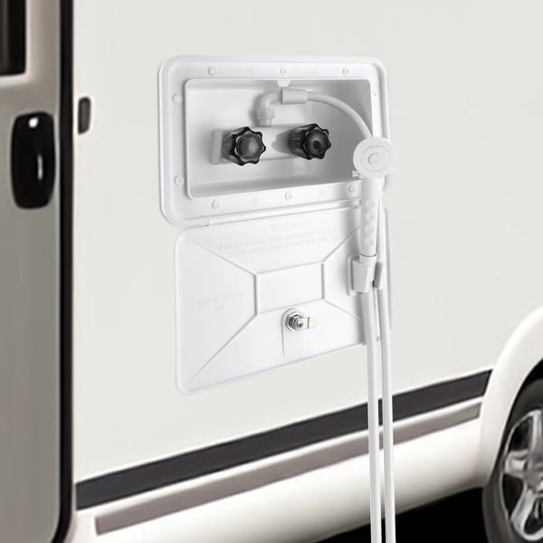 Bruseboks-kit til autocamper/campingvogn & båd, hvid, låselåg, vandhane, slange & brusehoved, varm/kold omskifter