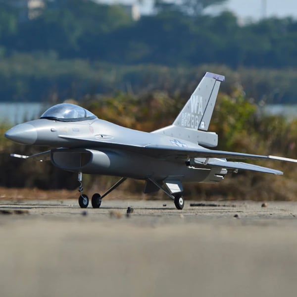 F16 Fighting Falcon - RC Jetfly KIT-version - 70 mm EDF-kompatibel - 710 mm Vingefang - 6 Kanaler - Uden Elektronik - Hvid
