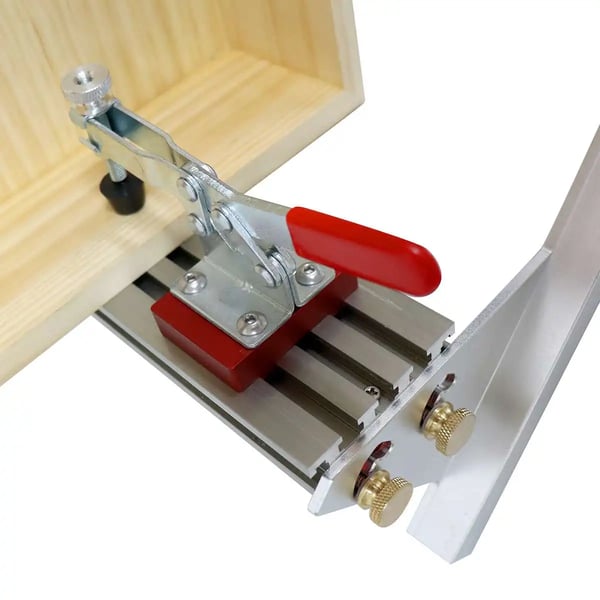 Spline-jig - Justerbar kombinationsjig - Til bordsav & fræsebord - Aluminiumlegering - 4 vippe-stop - Træklemmer - Med kuffert