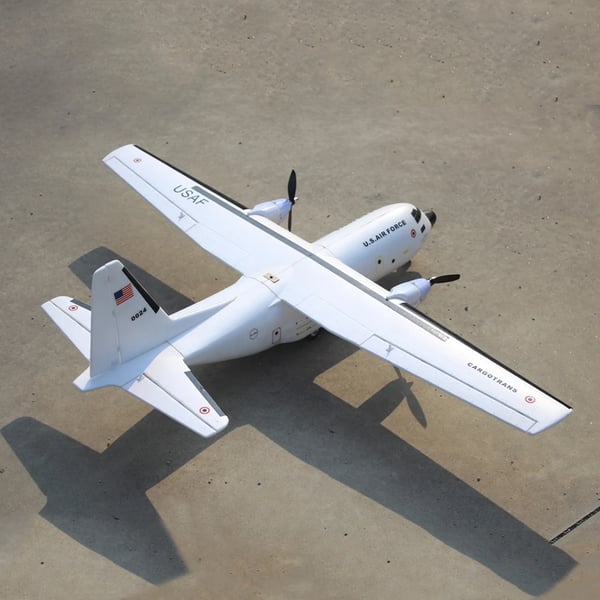 C-160 Transport RC flyvemodel - KIT - 112 cm vingefang - Dobbeltmotor - 4 kanaler - Skumkrop - Uden sender & batteri - Hvid