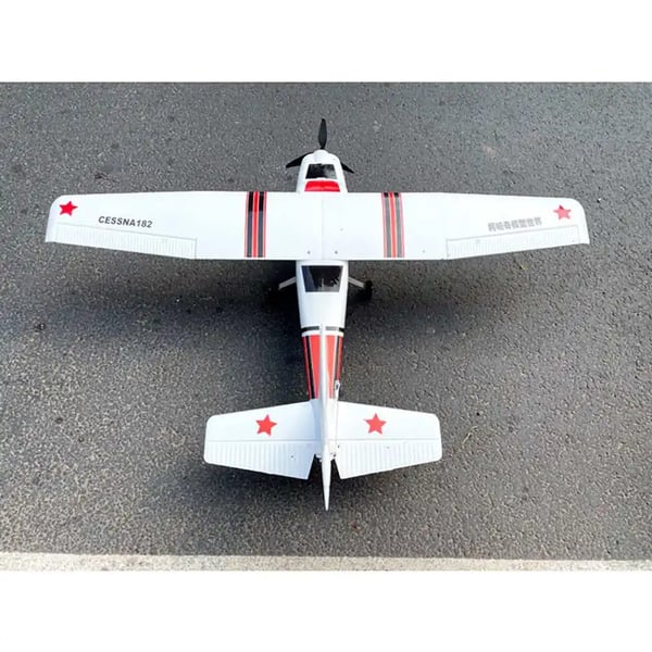 RC-lentokone - 182 Plus harjoituskone KIT - 120 cm siipiväli - EPO-vaahto - 2-kanavainen - Ilman lähetintä ja akkua - Valkoinen