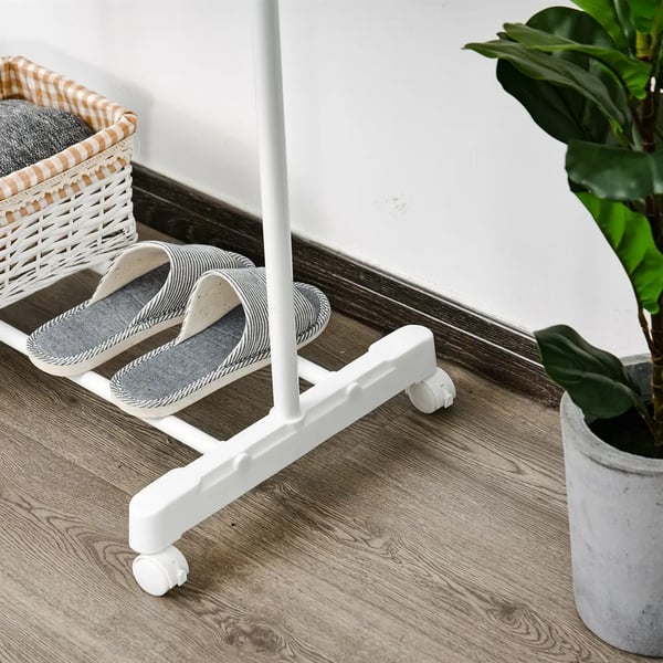 Klädställ - Klädhängare på hjul - Justerbar höjd - Flyttbar - Fristående - Montering krävs - 68,5 x 42 x 87–145 cm
