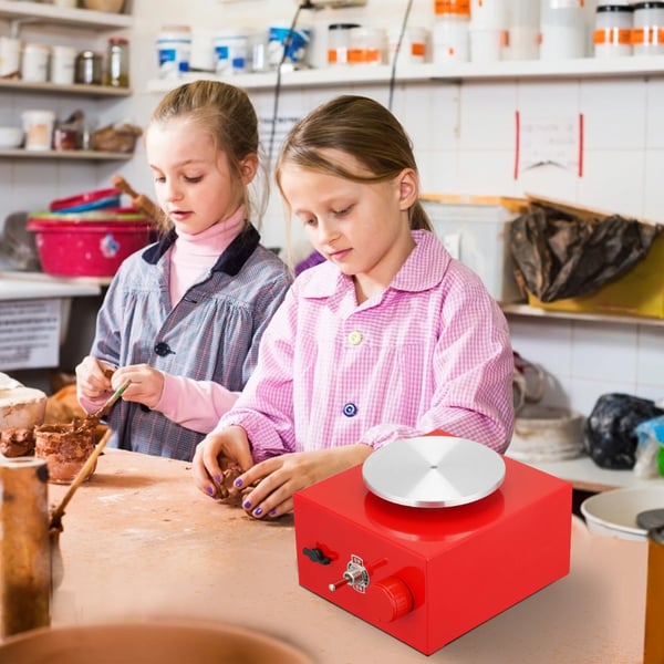Sähköinen minidreija, keramiikkakone, tarjottimella, DIY-keramiikkaan ja savitöihin