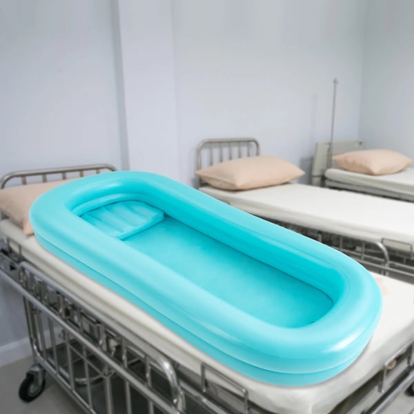 Medicinsk oppusteligt badekar, bærbart PVC kropsvaskesystem med vandpose, hjælpemiddel til sengebad for ældre/handicappede/patienter, blå