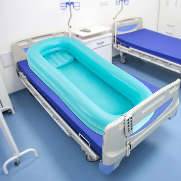 Medicinsk oppusteligt badekar, bærbart PVC kropsvaskesystem med vandpose, hjælpemiddel til sengebad for ældre/handicappede/patienter, blå