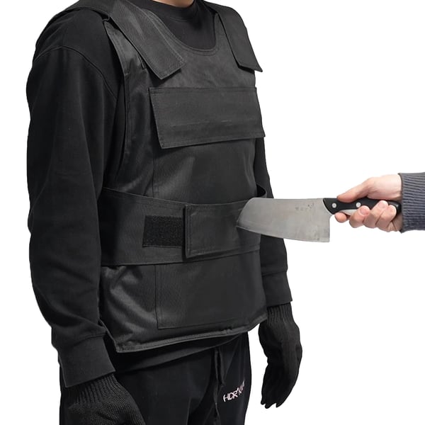 Knivsikring - Stikvest med handsker - Højmanganstålplader foran/bag - Justerbar - Beskyttelse 24 J - 50×58 cm - Sæt med taske - Sort