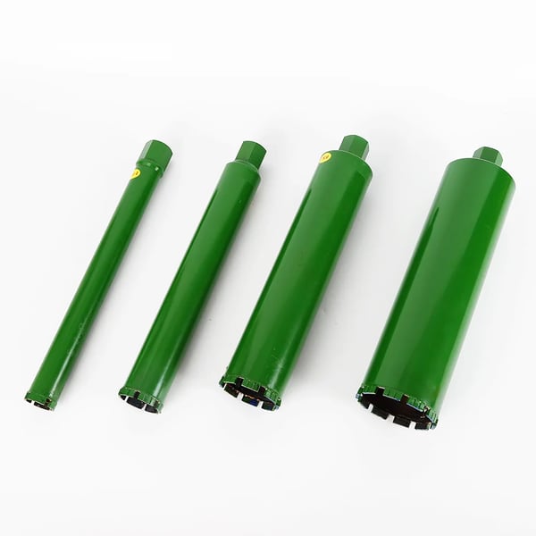 Kerneborsæt til metal - 4x Borekrone M22 - 56/76/102/120 mm - 45# stål - Turbo tænder - Længde 37/35 cm, boredybde 33/31 cm - Grøn