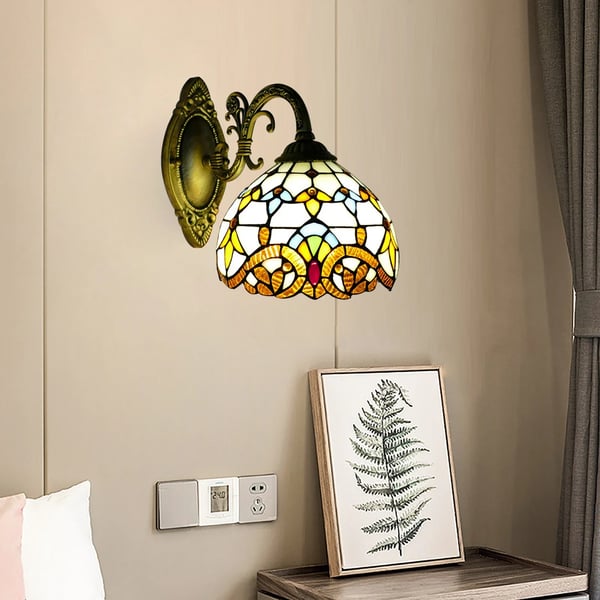 Tiffany-inspireret kuppelformet glaslampe - Væglampe - Farvet glas - Vægmonteret - Højde 25 cm - LED 6–10 W - Pære medfølger ikke - Beige