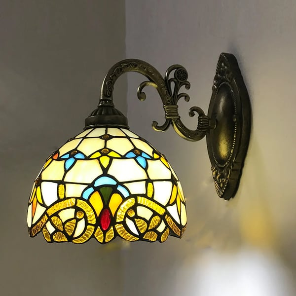 Tiffany-inspireret kuppelformet glaslampe - Væglampe - Farvet glas - Vægmonteret - Højde 25 cm - LED 6–10 W - Pære medfølger ikke - Beige
