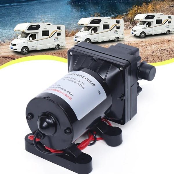 Vandpumpe - 12V DC membranpumpe - Selvansugende - Trykpumpe - Til have og autocamper - EU-stik - Sort