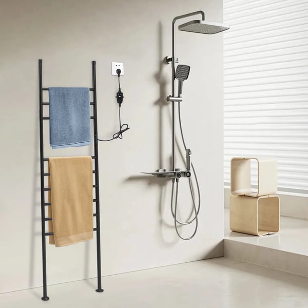 Elektrisk håndklædetørrer - Fritstående gulvmodel - Rustfrit stål - Vandtæt - 220V EU-stik - 42,5×160 cm - Max 15 kg - Sort