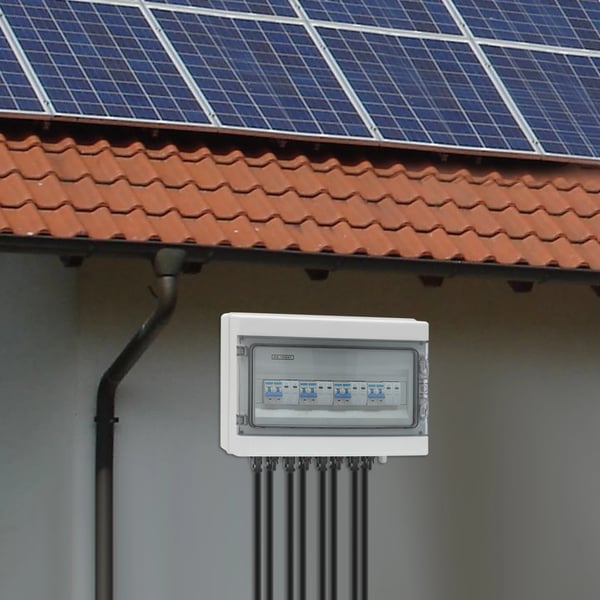 Solcelle PV DC samleboks - 4 ind/4 ud isolatorafbryder - DC 1000V - IP65 vandtæt - 8 stik - Overspændingsbeskyttelse - 15A/25A - Vægmontering - Hvid