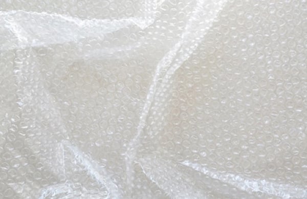 Bubbelplast - Rulle - Bredd 40 cm - Längd 100 m - Stötdämpande Förpackning - Transparent