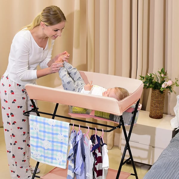 Baby puslebord - Sammenklappelig puslestation - Metalramme - Med opbevaring - Uden hjul - Til 0–12 måneder - Khaki
