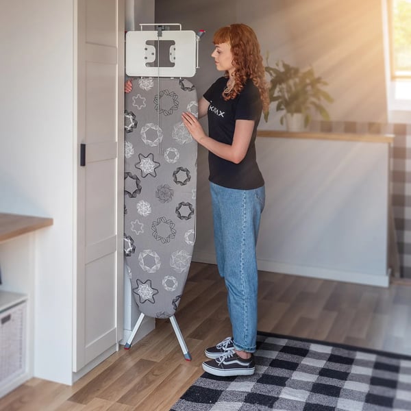 Strygebræt / Strygebord - Foldbart - Bred plade 120 x 38 cm - Strygejernsholder