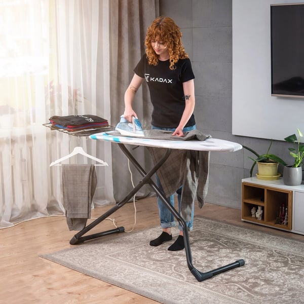 Strygebræt - 120 x 42 cm - Sammenklappeligt - Bærehåndtag - Bred strygeflade - Strygejernsholder - Foldbar hylde