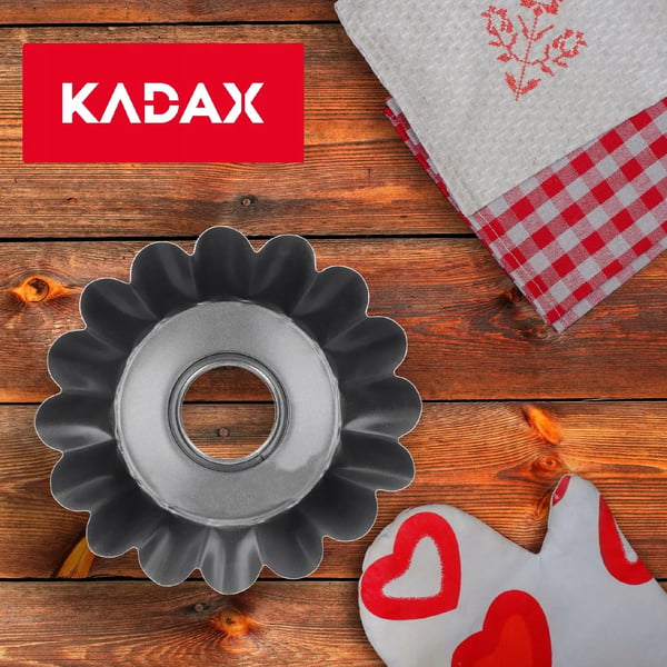 Bakform - Kransform med mitt-rör - Sockerkaksform 25 cm - Metall - Silver