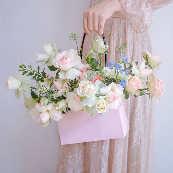 Florist Gavepose Til Blomster - Buketæske - Vandtæt PVC - Ensfarvet - Med Hank - Til Fødselsdag - Pink
