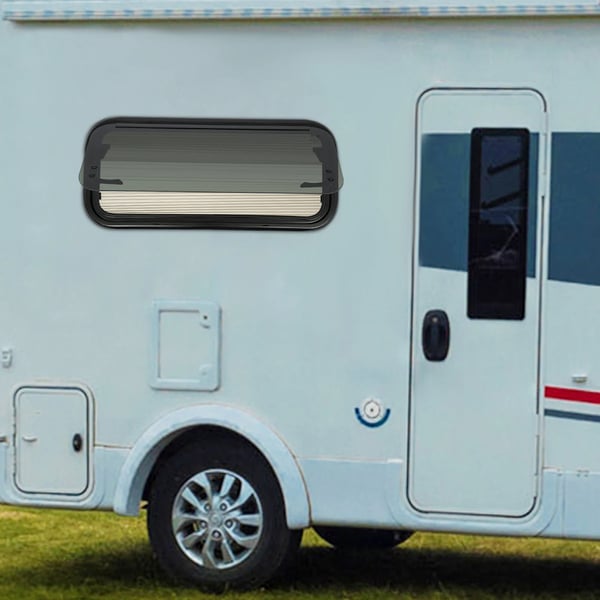 Asuntoauto/Asuntovaunu Ikkuna - Ulosaukeava - Karkaistu Lasi - Pyöristetyt Kulmat - Aukko 70×30 cm - Seinäpaksuus 30–40 mm - Auringonsuoja - Vihreä