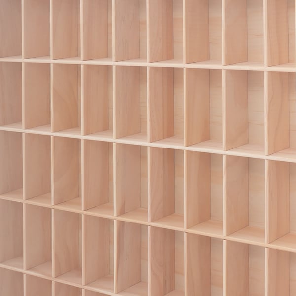 Vitrineskab til minifigurer & actionfigurer - Vægmonteret displayreol - 6 niveauer - 50 rum - Rum 5×5,5×11 cm - Fyrretræ & akryldør - Mørk khaki