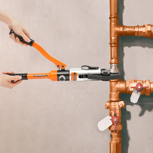 Hydraulisk presstang til rør - Manuel - 10 ton - 10 sæt presbakker V/M 12–28 mm - Sekskantpresning - Med kuffert - Orange
