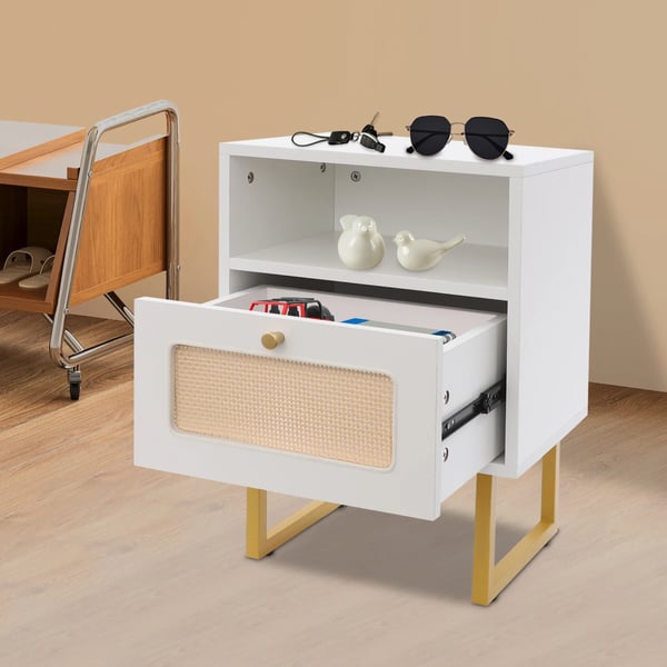 Sengebord - 3-etagers natbord - Med skuffe - Med hjul - 39×29×56,5 cm - Maks 30 kg - MDF/stål - Hvid