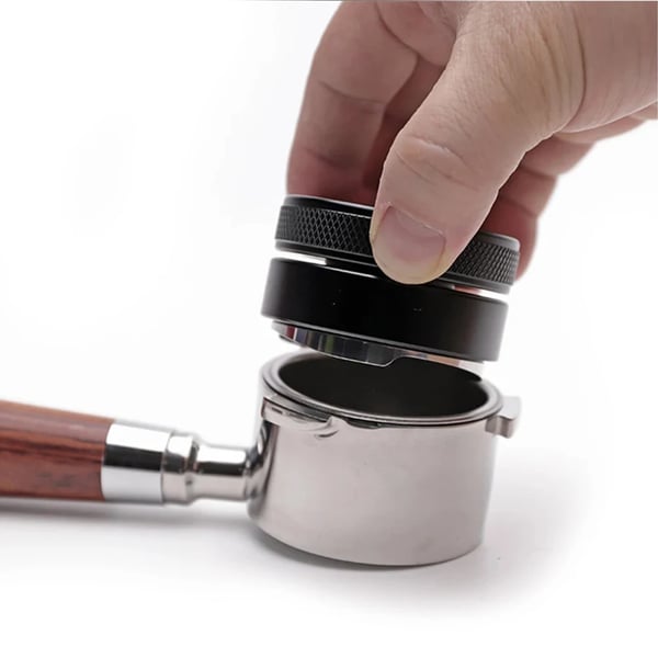Espressosæt - 58 mm bundløs portafilter - 304 rustfrit stål - Tamper og fordeler/leveler - Til hjemmet
