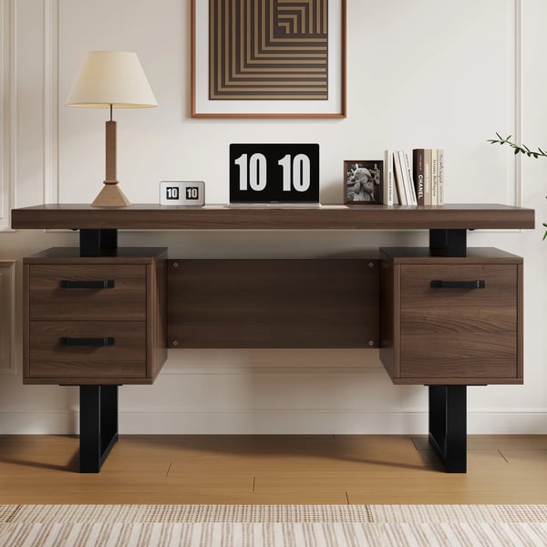 Kontorsskrivebord - Enkel moderne stil - 135 x 54 cm - Rummelig bordplade - Støjsvag skuffe - Effektiv opbevaring - Samling påkrævet - Brun