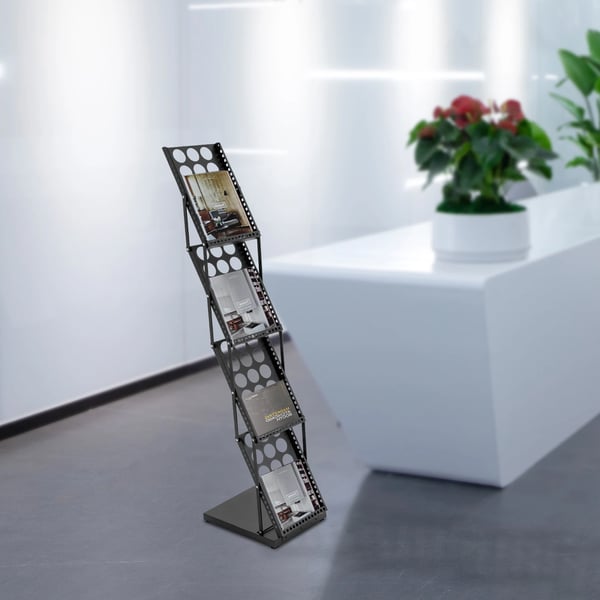 Brochurestander - A4 4 niveauer - Sammenklappelig - Til messe & udstilling - Magasinholder - 36x27x132 cm - Sort